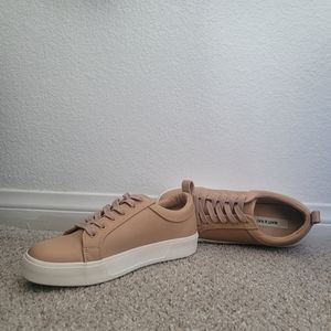 Matt & Nat Bonaventure beige & white trim sneakers size 39